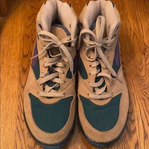 Women’s Nike Hiking Boots Sz 6.5